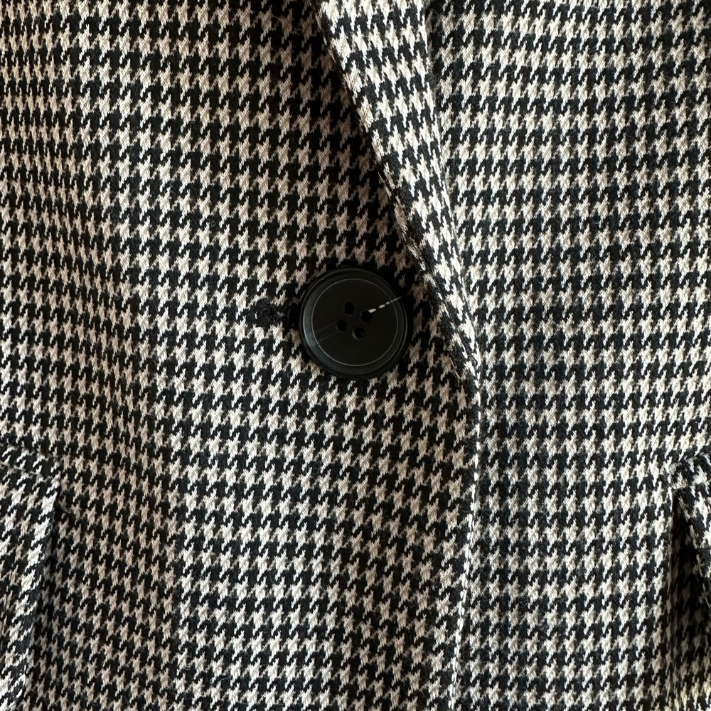 Bagatelle Black and White Houndstooth Vest - Picture 5 of 14